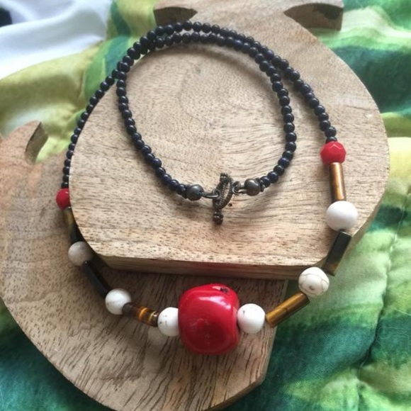 Handcrafted Beaded Necklace Carpintero - Picture 2 of 3